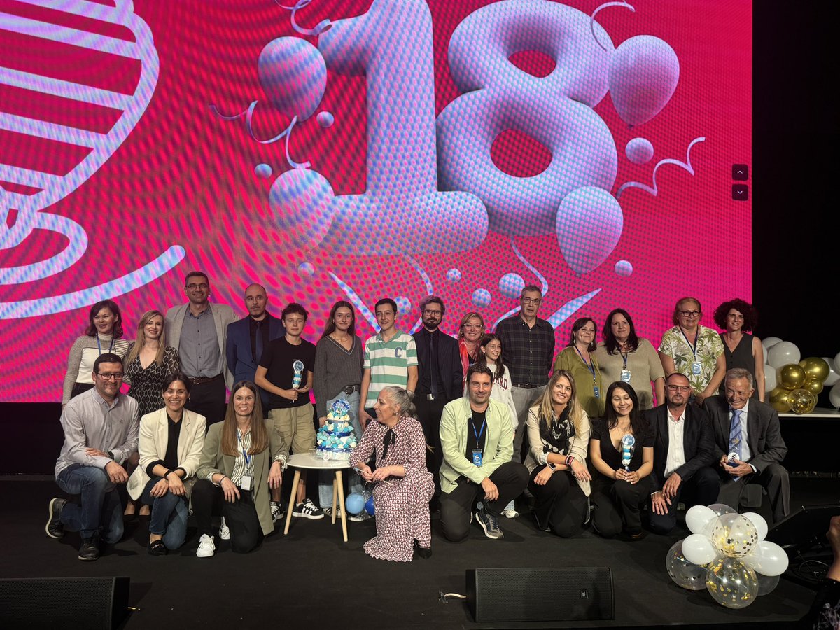 🙏¡Gracias infinitas a la organización del #PremioEspiral y al increíble jurado por su dedicación y esfuerzo! 👏Vuestra labor hace posible que la #InnovaciónEducativa siga creciendo y reconociendo el trabajo de tantos docentes apasionados.¡Sois clave en este gran movimiento!