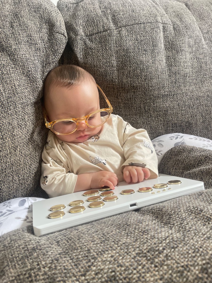 fakebruno tweet media