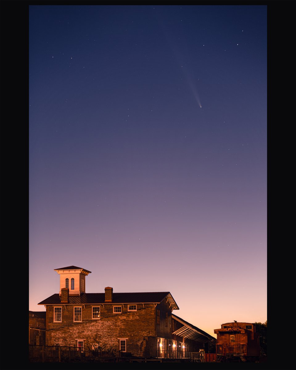 steven_g's tweet photo. Get your magnifying lenses out! Here is @comet @tsuchinshanatlas from Wednesday in @oldtownepetersburgva There was a lot of light pollution from the city and the full moon that night, making exposure difficult. I want to work on my @astrophotography skills and go somewhere very dark. Shooting the milkyway is #1 on my list.