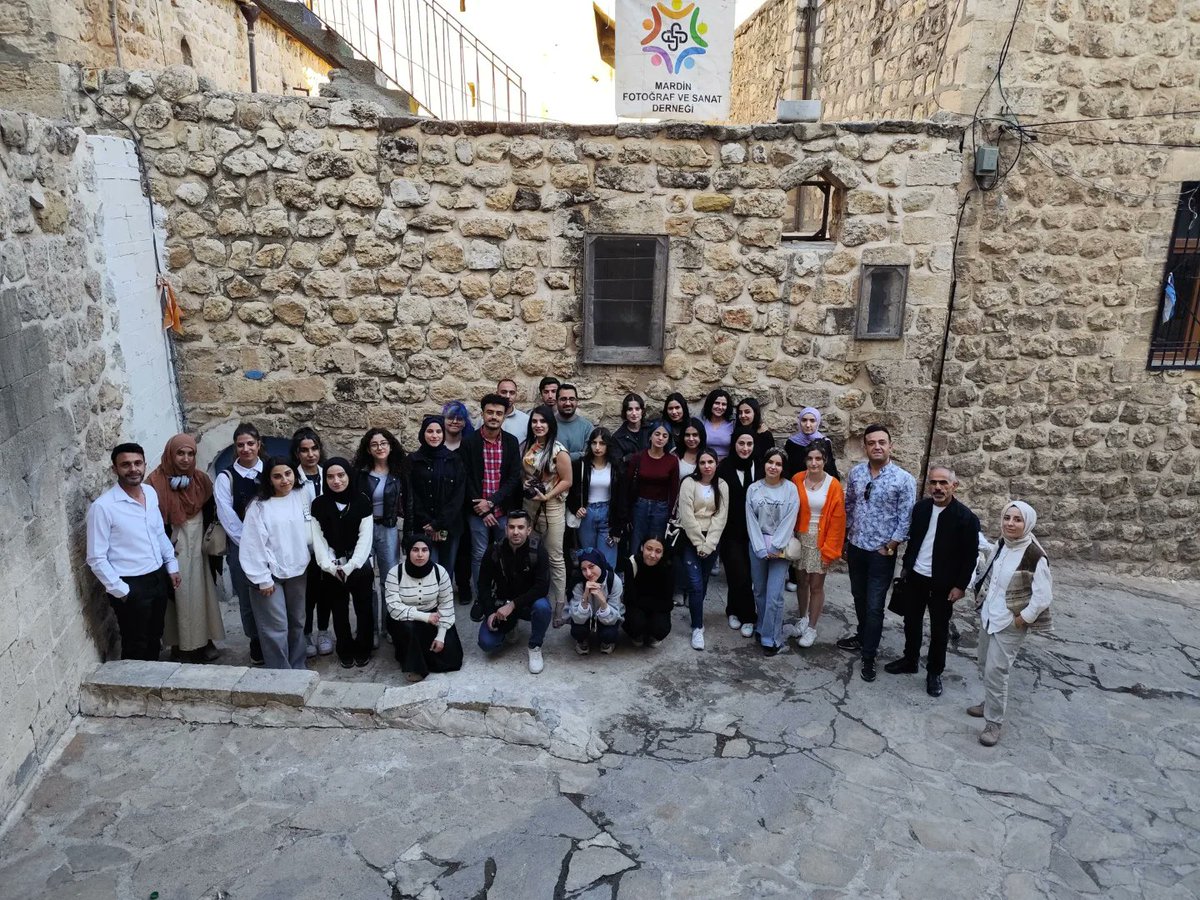 MFSD47's tweet photo. 3. Olağan genel kurulumuz gerçekleştirildi.
Katılım sağlayan üyelerimize teşekkür eder,hayırlı olmasını dileriz.
#mardinsanat #mfsd47 @tfsf_official
Yönetim Kurulu
Başkan Latif Sakız
Başkan Yardımcısı Mihrican Can
Denetim Kurulu
Başkan Filiz Aydar
Başkan Yardımcısı Murat Görgün https://t.co/A5GUBApYYX