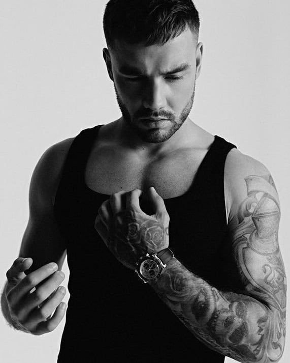 lluviadetrueno's tweet photo. Aquí tienen. 
Fotos del cuerpo de Liam Payne. https://t.co/gHJqr8ief7