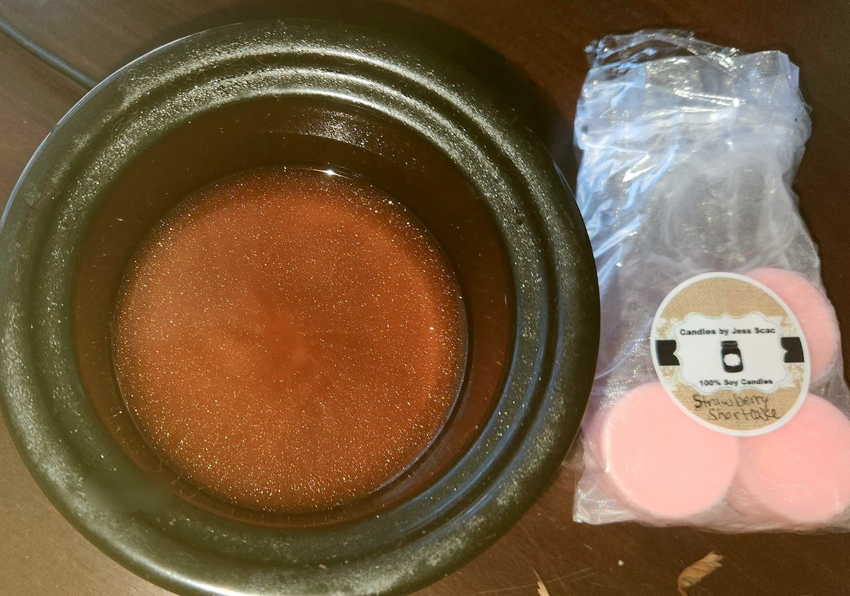 Candles by Jess Scac on Etsy Page tweet media