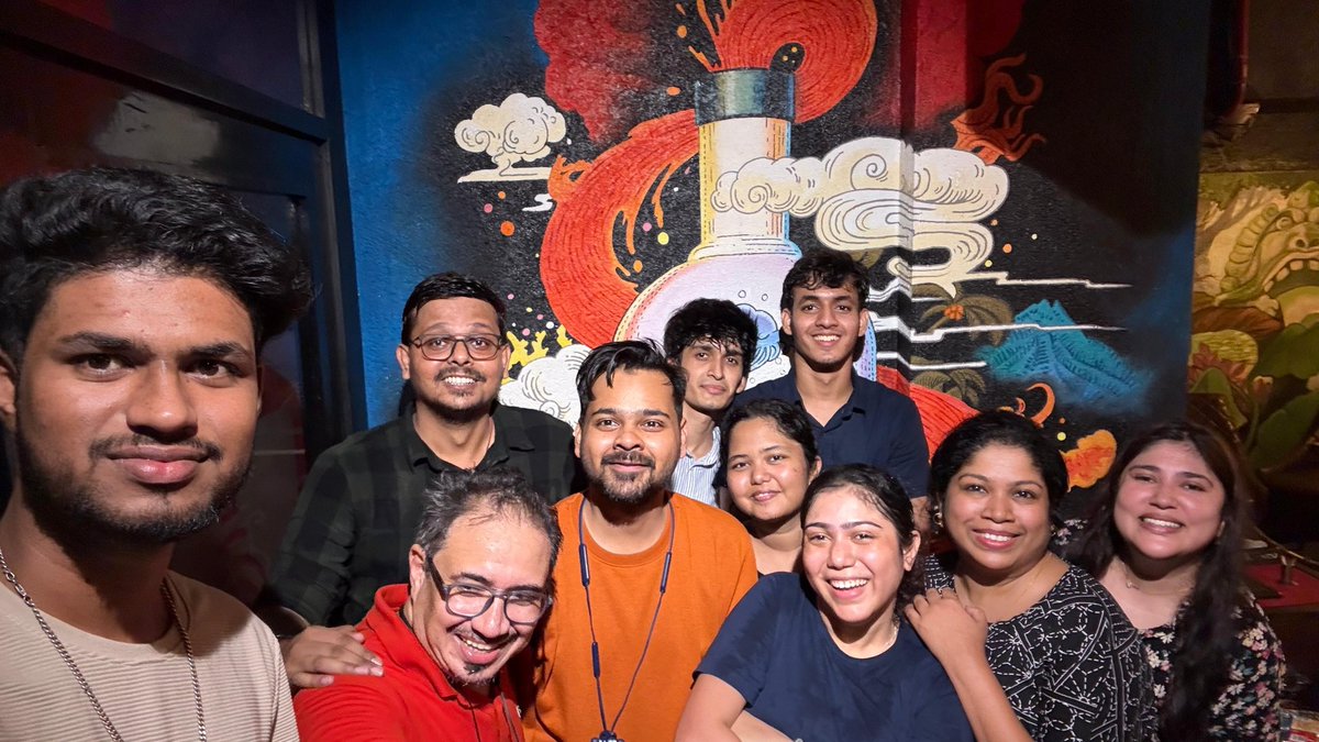 Daz_Darshan's tweet image. Just wrapped up an amazing team outing! 🎉 #TeamOuting #WorkLifeBalance #TeamSpirit