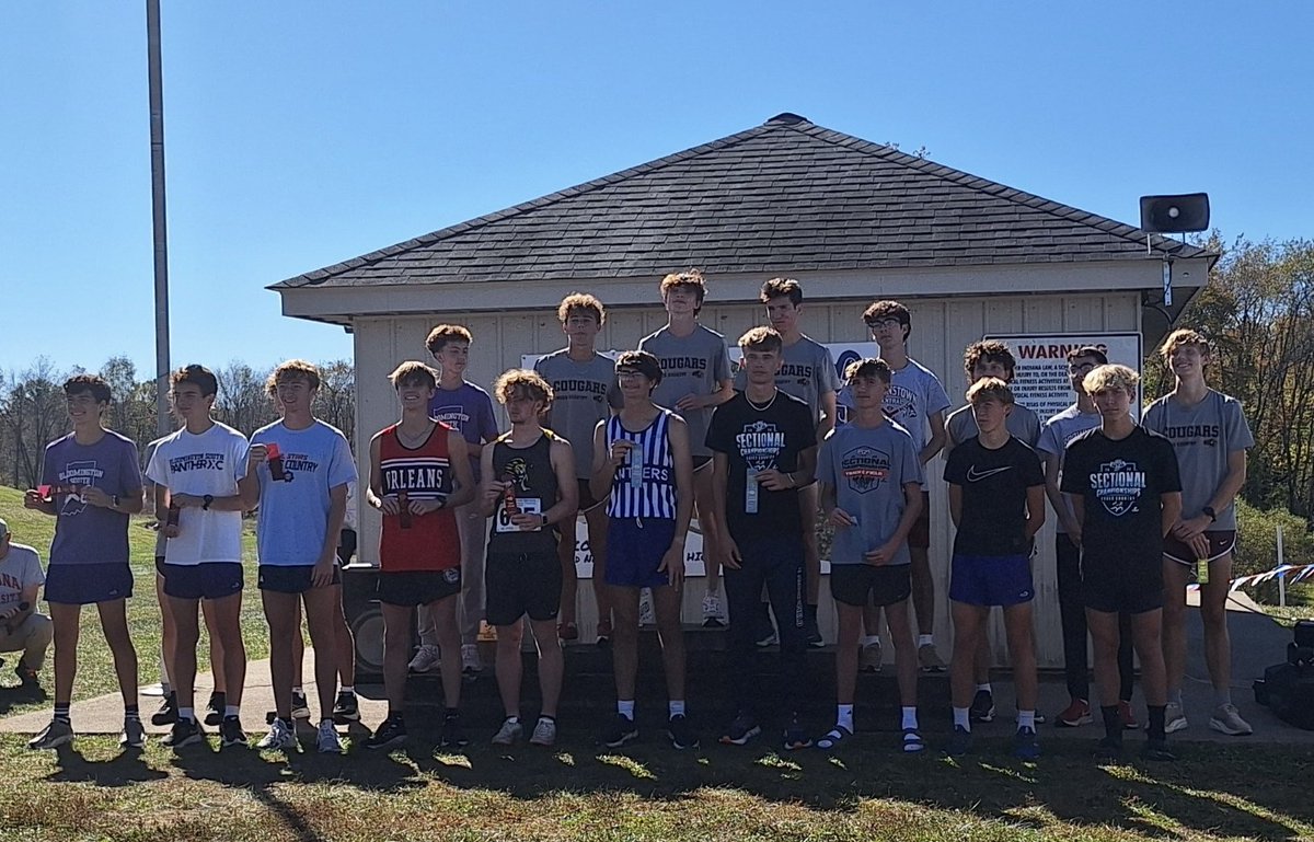 WRV_XC's tweet photo. Kate (13th), Jake (17th), and Landon (20th) also made the podium this morning for their top 20 finishes. Well done! @WRVwolverines https://t.co/sP7j4ROFHL