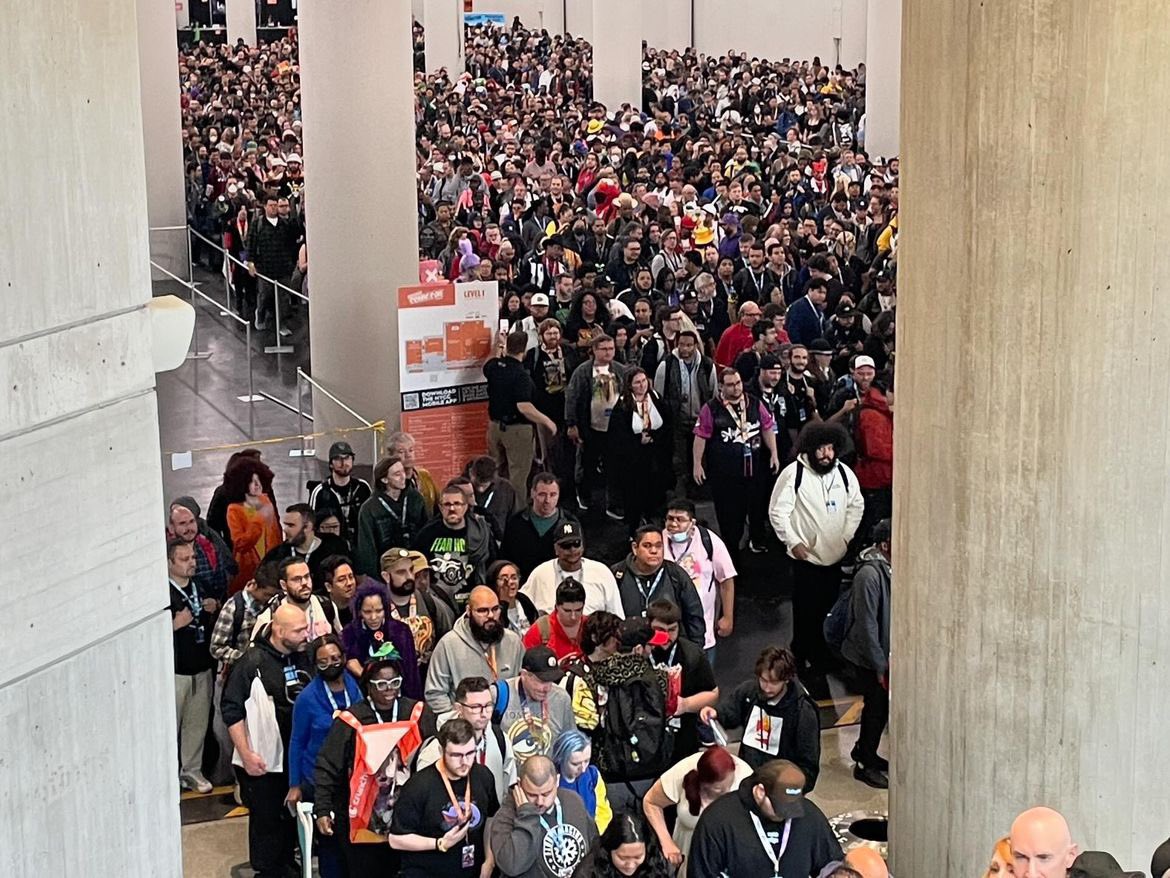 TheCarter_GLA's tweet photo. Snyder cultists: “There’s no interest in James Gunn’s DCU!”

The line at NYCC for the CREATURE COMMANDOS and James Gunn’s DC Studios panel: https://t.co/bMUwtjZ2mU
