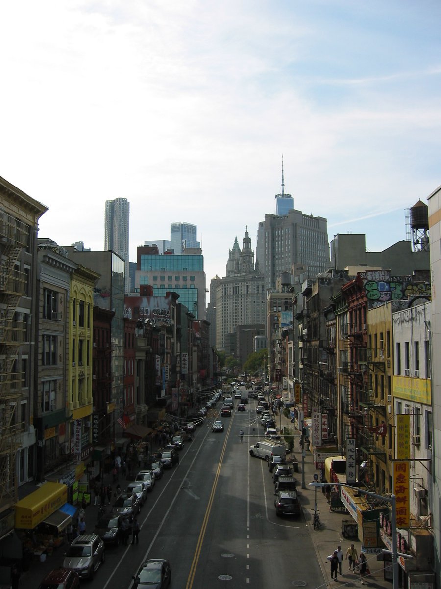 erikbydesign's tweet image. brought a 2000s digicam to nyc