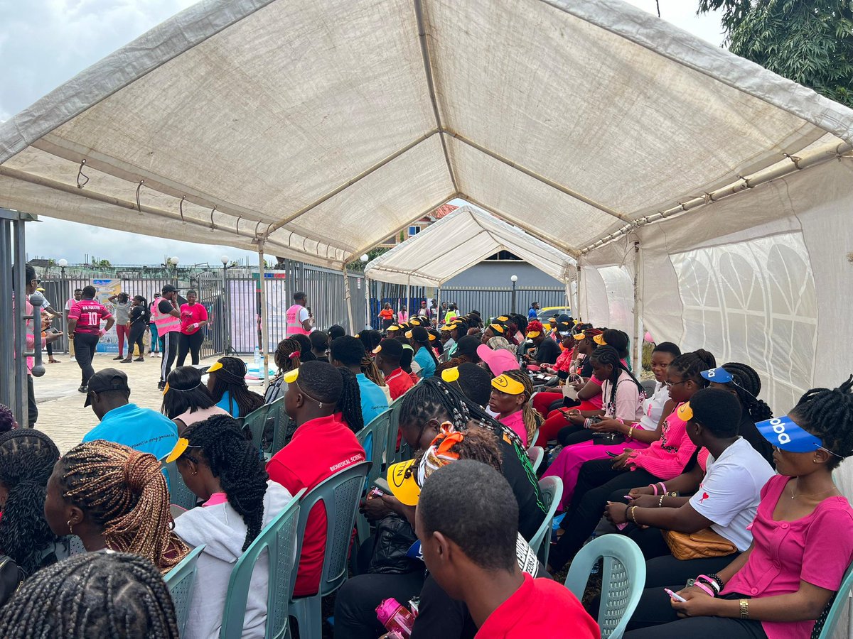 A day to remember 

#pinkoctober
#Earlydetectionsaveslives
#timeformammogram
#HERO
#clearradiologybuea