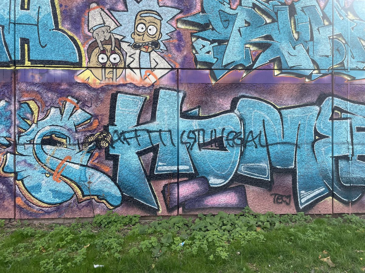 standardcap_net's tweet photo. Graffiti sst illegal ? Auftrag vs Bombings was sagt ihr? https://t.co/oXJJFyiTuQ
