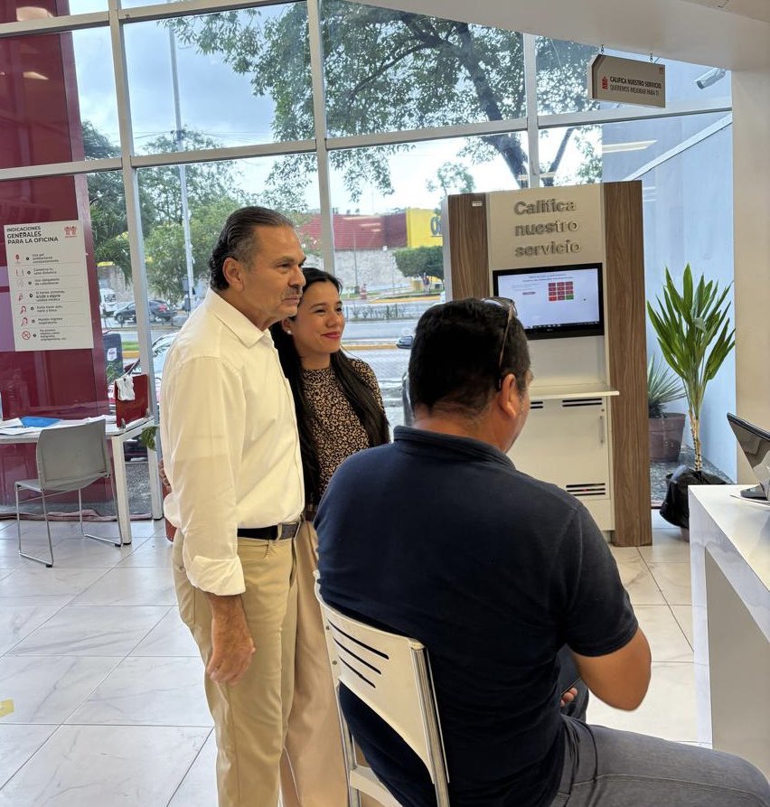 OctavioRomero_O's tweet photo. Saludé a las compañeras y compañeros que participan en la Feria de Soluciones de Cartera que se lleva a cabo en el Centro de Servicio @Infonavit Villahermosa

#2ndoPiso4T #ConstruyendoJuntos https://t.co/xI5GjGiwJU