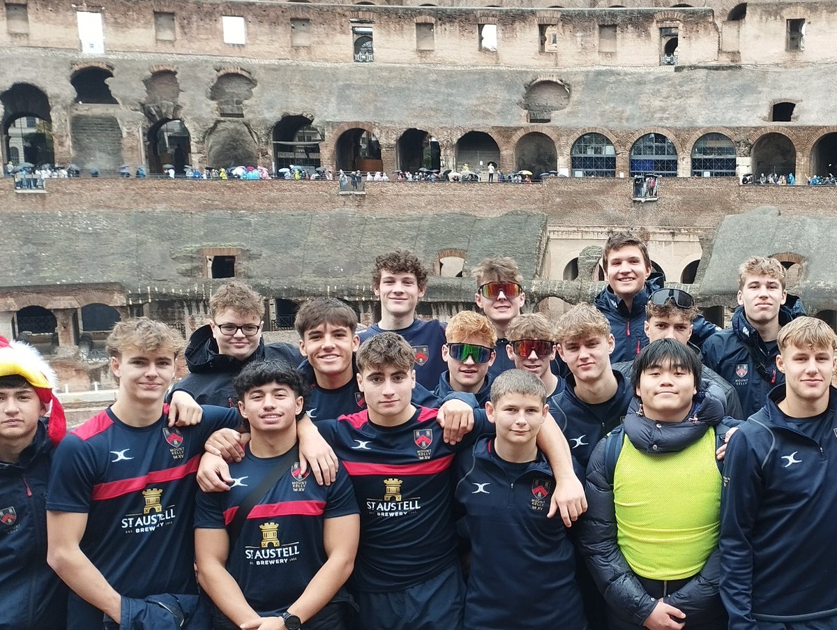 The morning of day 2 on <a href="/SCSchoolTours/">SweetChariot</a> in Rome. A visit to the Colosseum and lunch out in old Roma before our first fixture. <a href="/Mount_Kelly/">Mount Kelly</a>