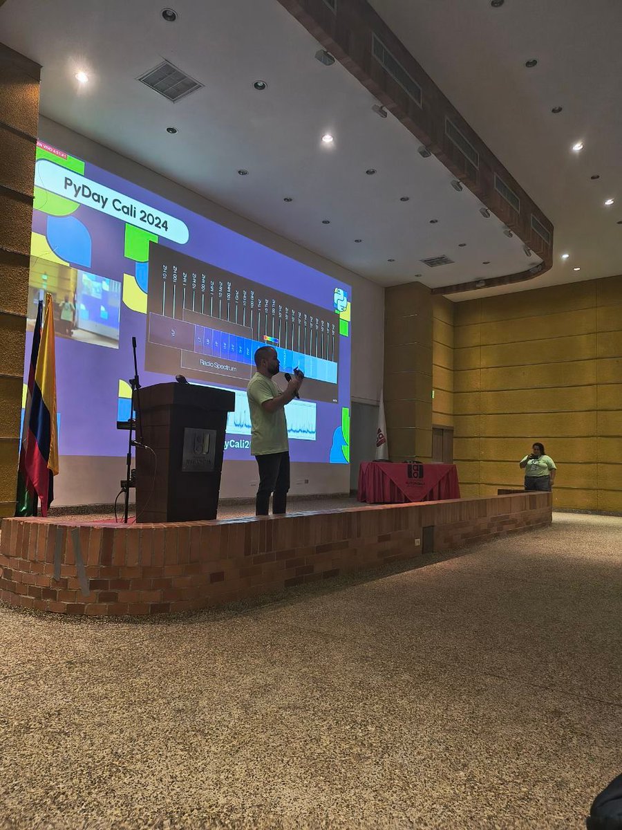 pythoncali's tweet image. TVWS para el desarrollo rural. En vivo y en directo Leonardo Vargas
buff.ly/4dVVj3l
#PyDayCali2024 #python #pythoncali