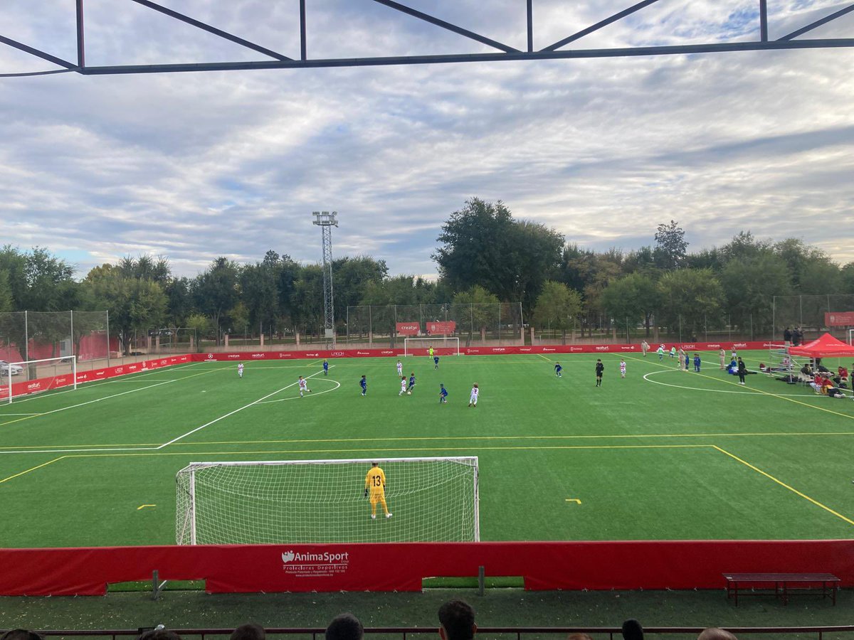 vitimolinero's tweet photo. Día largo de Scouting viendo benjamín autonómica, alevín DH y varias categorías de F11 en Madrid Sur 📝⚽️. Mejor estar en el momento a que te lo cuenten
@santabarbaraget 
@LaBaseGTF 
@lafabricacrm 
@FuenlaCantera 
@CanteraIllescas
 @CanteraPepinera 
@CDFTRESCANTOS 
@RayoVallecano https://t.co/h0ZZJJBTxx