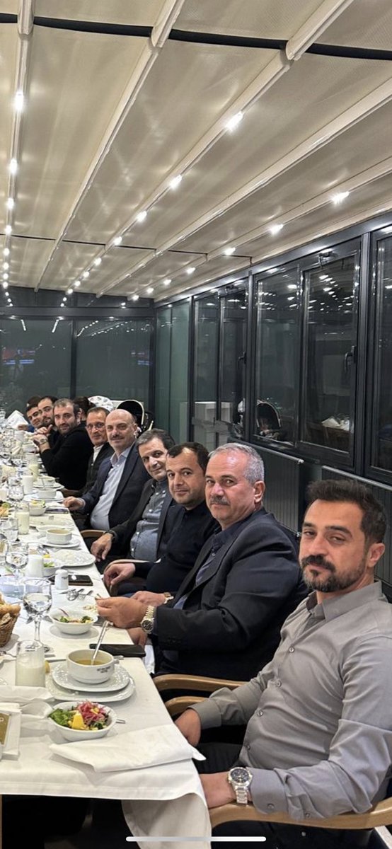 DOSTLARLA GÜZEL BİR AKŞAM  HEMŞEHRİM DOSTUM 
H.İLHAN  FİDAN BEYE EV SAHİPLİĞİNDEN DOLAYI TEŞEKKÜR EDERİM.