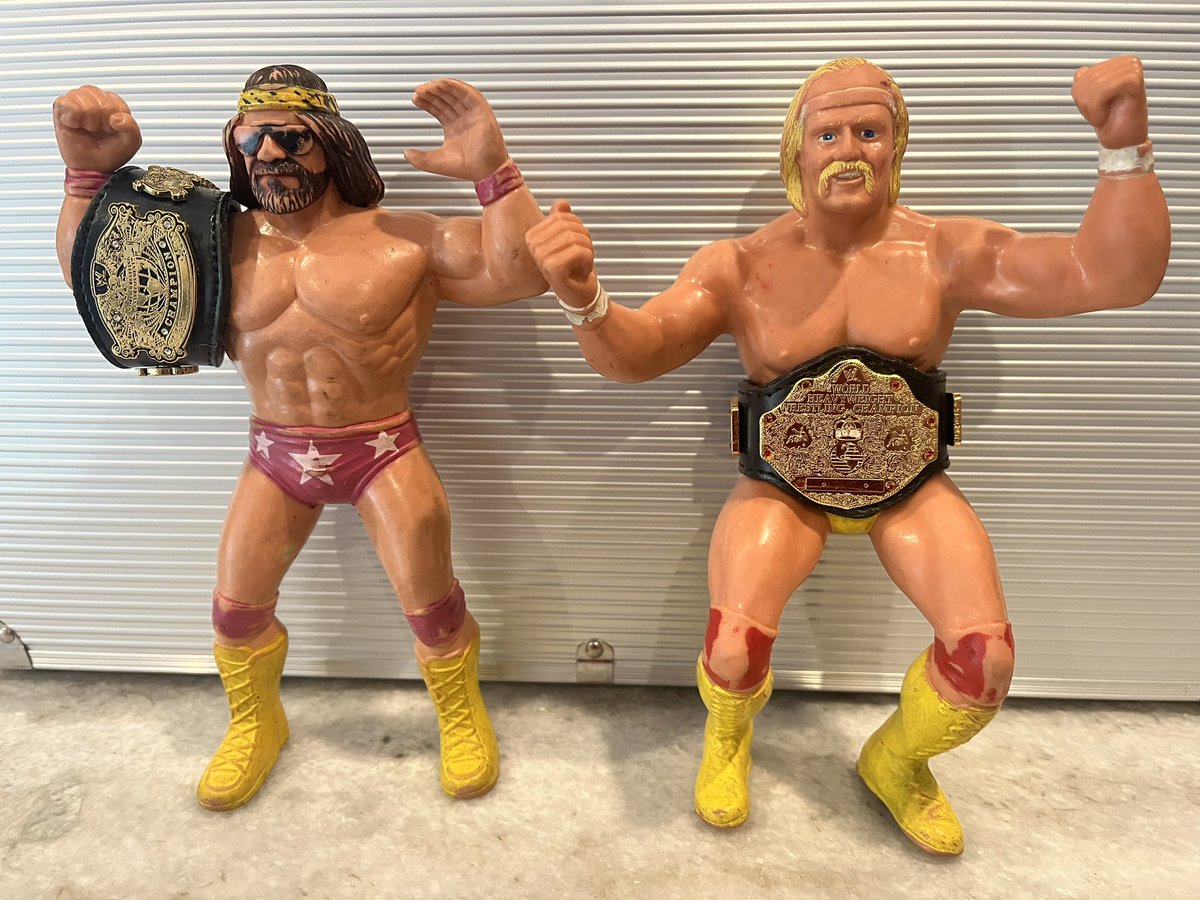 dan_isgro's tweet photo. @VintageJakksBCA Another side note: WWEShop sold these belts around 20 years ago. I always thought they looked great with LJNs, but they have trouble getting all the way around too. Only could snap one around Hogan’s small waist. https://t.co/QQlqBYTmez