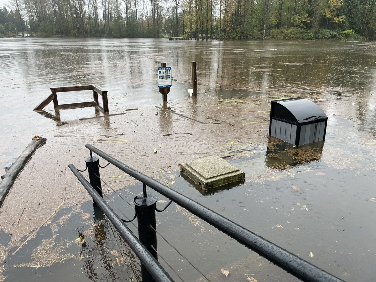 vancejennifer's tweet photo. #coquitlam #portcoquitlam #lafarge #bc #flood @GlobalBC @CTVVancouver  @CTVNews @CityofPoCo @cityofcoquitlam @CityofPoMo @BradWestPoCo @cbcnewsbc @CKNW @TriCityNews @NewsRadioVAN @CTVVancouverBRK https://t.co/AgkemU7x7g