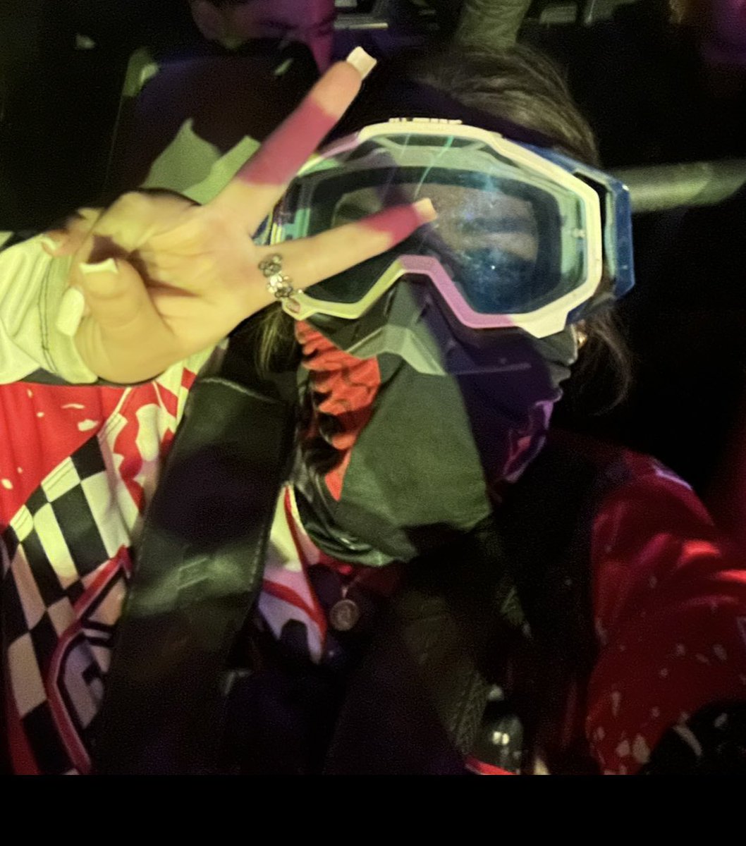 “tan coqueta,tú eres putifina”💋