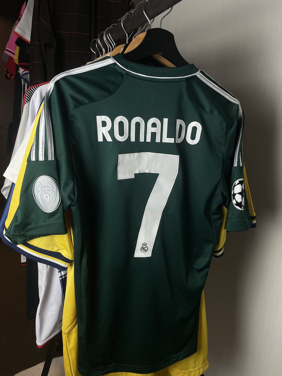 First11shirts's tweet image. New Real Madrid shirts coming in our drop on October 24th😍

Do you prefer 90’s or 2010’s? 

#realmadrid #ronaldo #mbappe