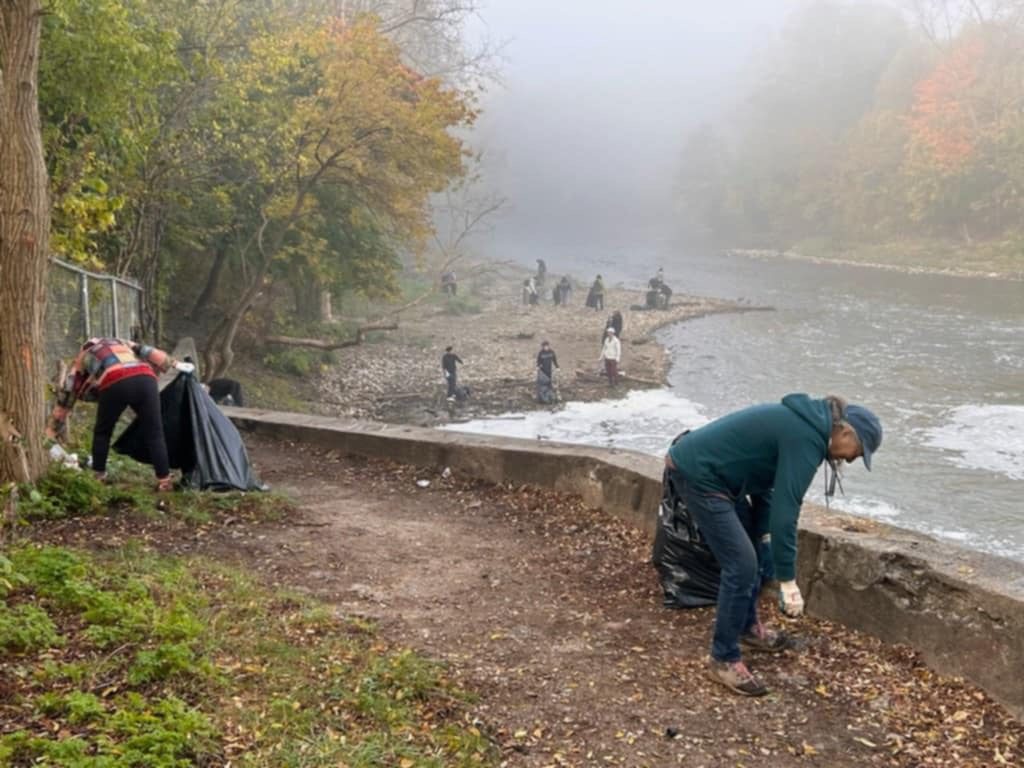 AntlerRiverRally (@antlerrvrrlly) on Twitter photo Great cleanup at Charles Hunt park today! Our numbers were bolstered by student volunteers from <a href="/KingsAtWestern/">King's at Western</a> <a href="/FanshaweCollege/">fanshawecollege</a>, and the <a href="/WesternU/">Western University</a> Masters of Environmental Sustainability Program. What a crew!! Our next cleanup will be Nov 9th (location tbd) - stay tuned. Great cleanup at Charles Hunt park today! Our numbers were bolstered by student volunteers from <a href="/KingsAtWestern/">King's at Western</a> <a href="/FanshaweCollege/">fanshawecollege</a>, and the <a href="/WesternU/">Western University</a> Masters of Environmental Sustainability Program. What a crew!! Our next cleanup will be Nov 9th (location tbd) - stay tuned.