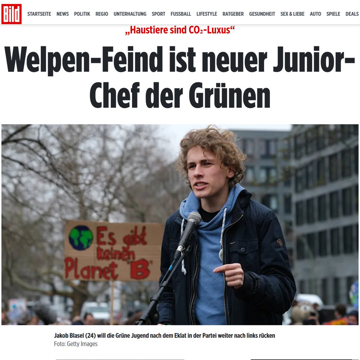 In #FridaysforFuture Kreisen wurden #Haustiere bereits „CO2-Luxus“ genannt.

Jetzt ist Welpen-Feind Jakob Blasel neuer Vorsitzender der #Grünen Jugend.