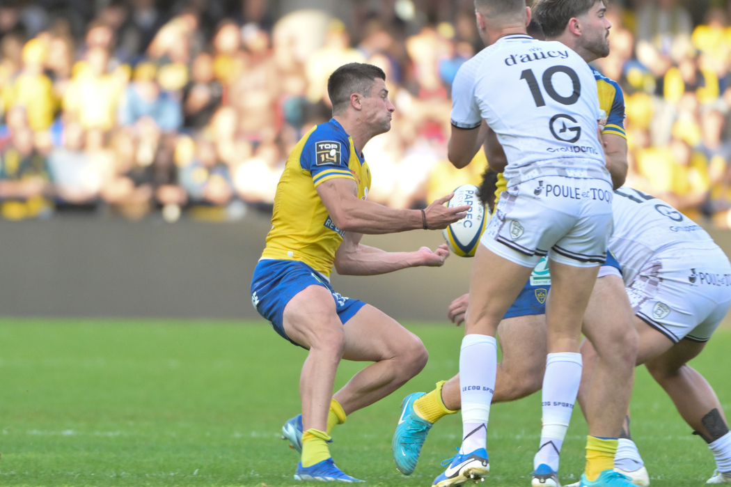 LaMontagne_TDS's tweet photo. #Rugby / #Top14 : malgré les neuf essais passés à Vannes, l'ASM Clermont doit faire mieux sur ses lancements de jeu
#ASMRCV
▶️https://t.co/tFrEhyE2PY https://t.co/2us8c1bQ6d