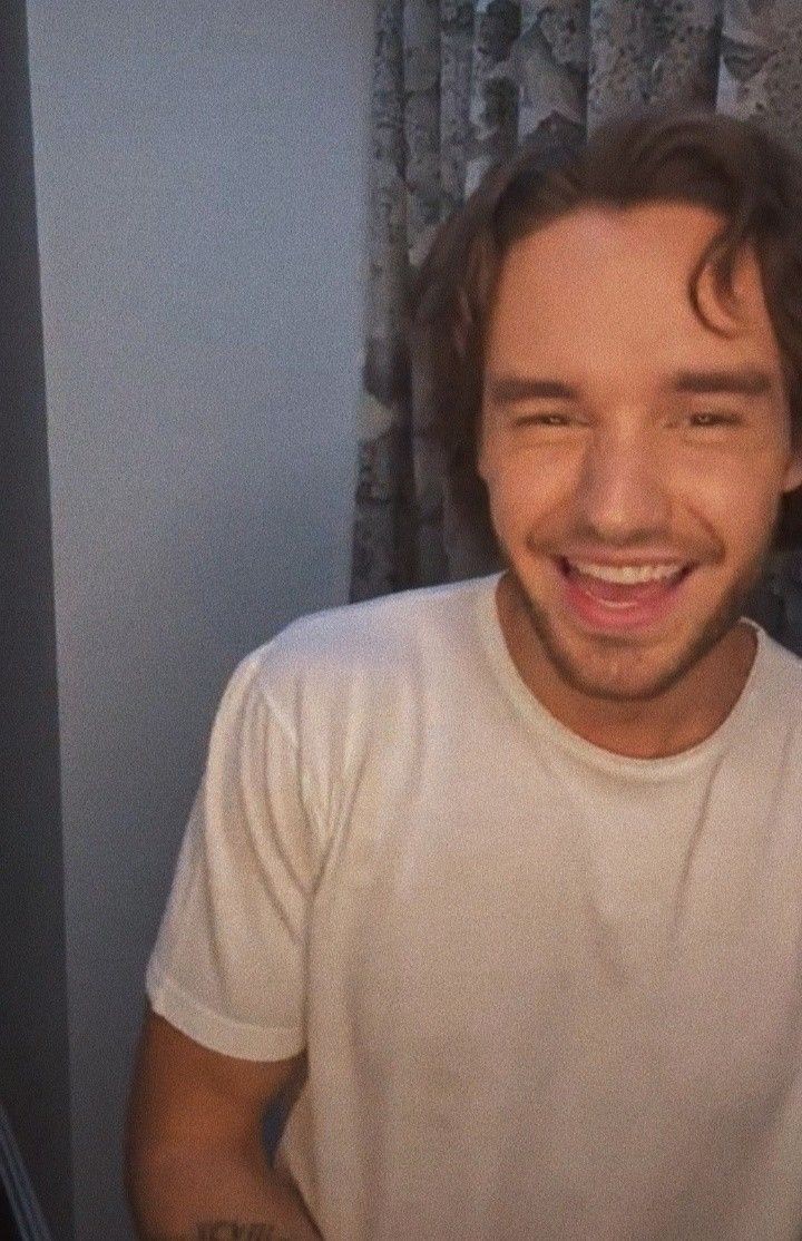 lolou3120's tweet photo. Liam Payne's body
Liam's body
Liam Payne photo. https://t.co/JD2EiobBaI