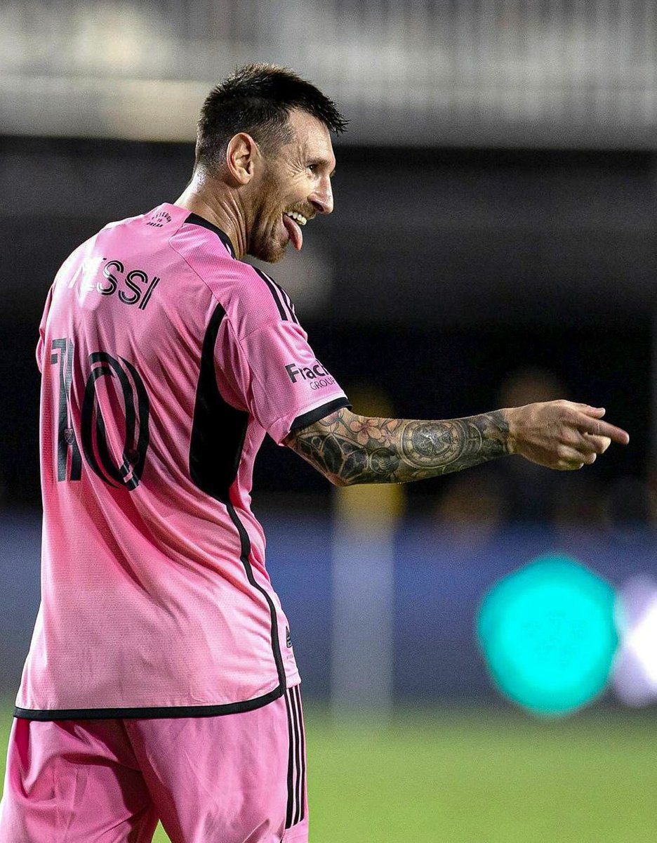 MESSI ES EL MÁXIMO GOLEADOR HISTÓRICO DE LA SELECCIÓN ARGENTINA, BARCELONA E INTER MIAMI.

¡¡¡PERO TAMBIÉN ES EL MÁXIMO ASISTIDOR EN LA HISTORIA DEL FÚTBOL!!!