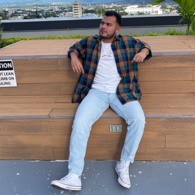 kmauri__'s tweet photo. #NewProfilePic https://t.co/dWkZ7QY85y