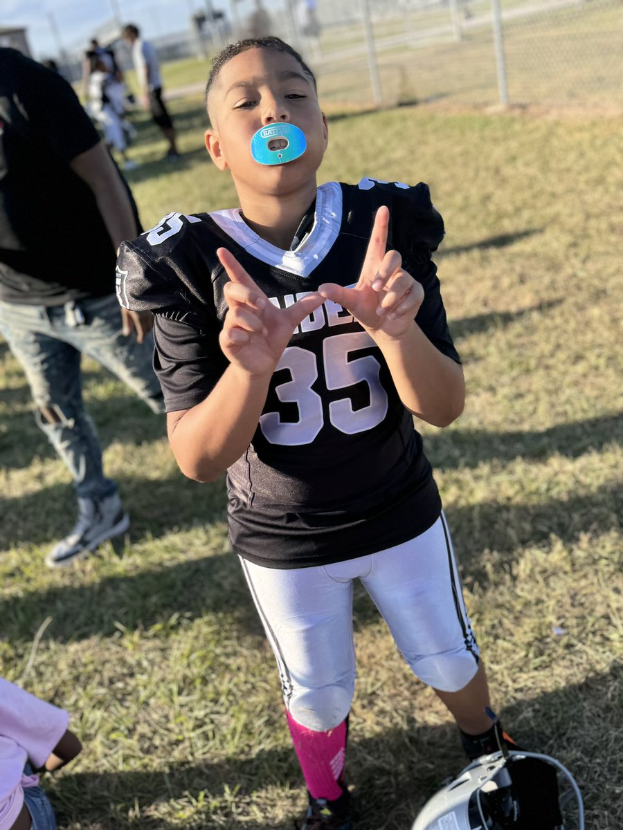 CoachCooper1333's tweet photo. And STILL UNDEFEATED!!! 6-0 Raider Nation #UnfinishedBusiness #RingSzn #35 #Coooop https://t.co/Ept8eGkPLH