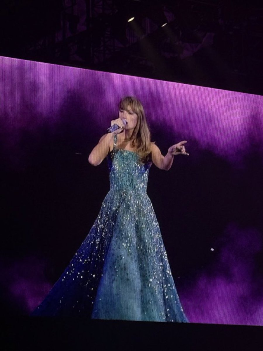 dailyreputation's tweet photo. what kind of witchcraft is this https://t.co/auNOeIDMPm