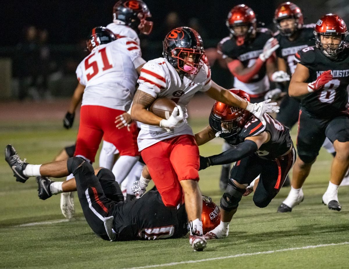 OCSportsZone's tweet photo. PHOTOS! SEGERSTROM REMAINS TIED FOR FIRST PLACE IN LEAGUE WITH VICTORY OVER WESTMINSTER. JAGUARS MEET BREA OLINDA FRIDAY NIGHT IN SHOWDOWN.
Photo courtesy Mark Bausman
CLICK LINK:
https://t.co/oQixAzZwwM @OCSportsZone @sega_football @coachtagaloa31 @thebaus @FernandoMDonado https://t.co/uZVja3yJrl