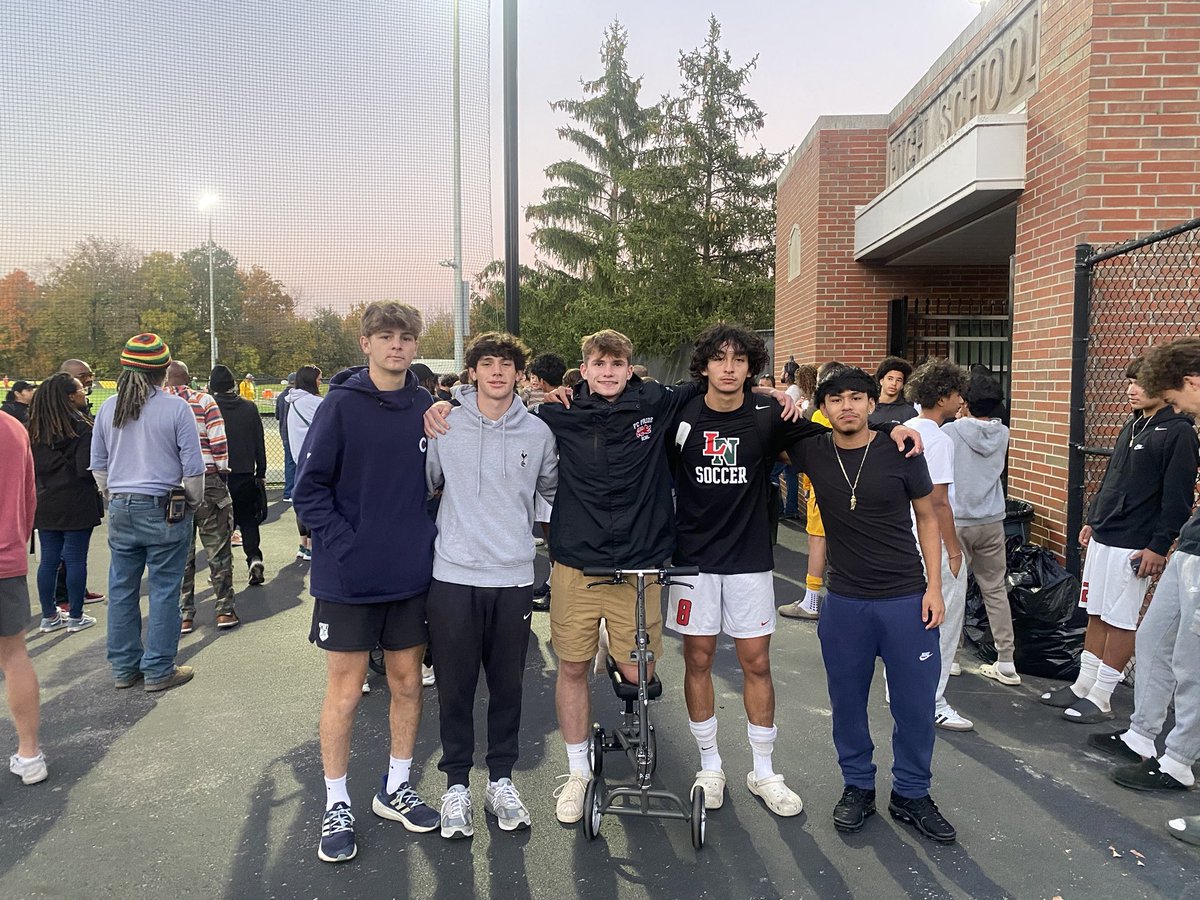FCPride08bECNL's tweet photo. Great effort by Alex Lopez and his Lawrence North teammates but they come up short in OT. His brothers there to support him. 

#FCPrideinHS https://t.co/vVKdr6cxsl