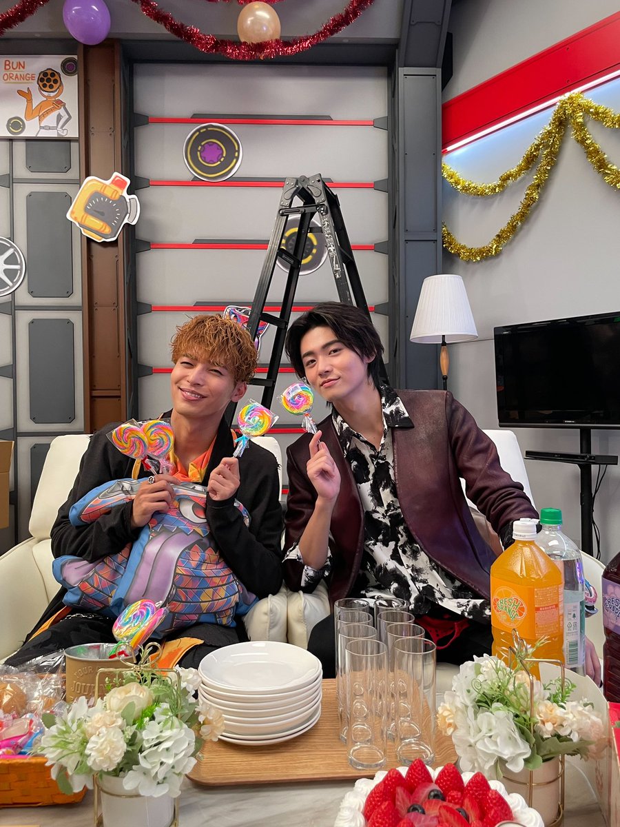 haruhi_iuchi712's tweet photo. #爆上戦隊ブンブンジャー
第34話ありがとうございました！

遂に明かされたブンブンの過去…
一番最初の読み合わせの時に監督から教えて頂いた事だったので、ここにきて明かされるんだ！
と台本を読んだ時から放送までワクワクしてました😌　

ブンブンジャーは決して揺るがない！！
#ブンブンジャー https://t.co/yf1Htl5Xkn