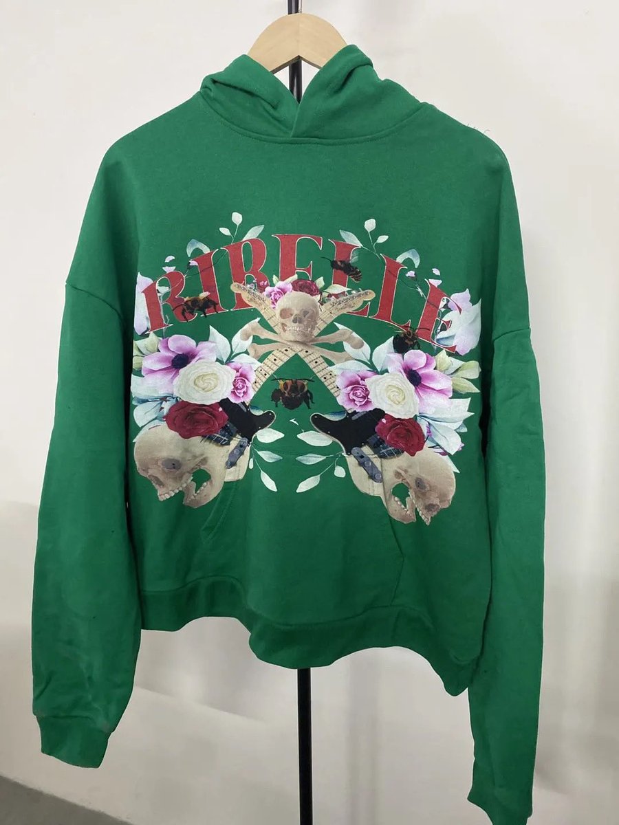 ruccixru's tweet photo. Hoodie and Varsity by me https://t.co/vzOJgL4PpJ