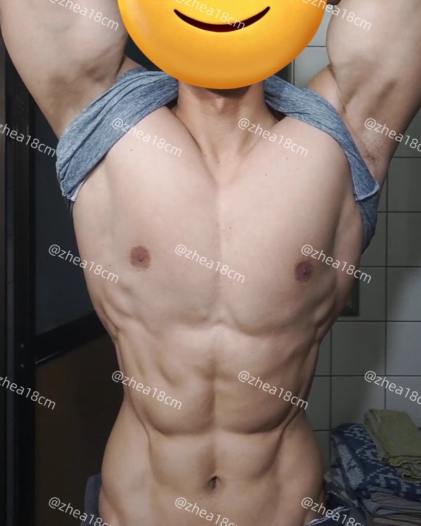 刚练完胸，可以吸我奶头吗？
<a href="/zhea18cm/">爱健身18cm@浙A</a>
