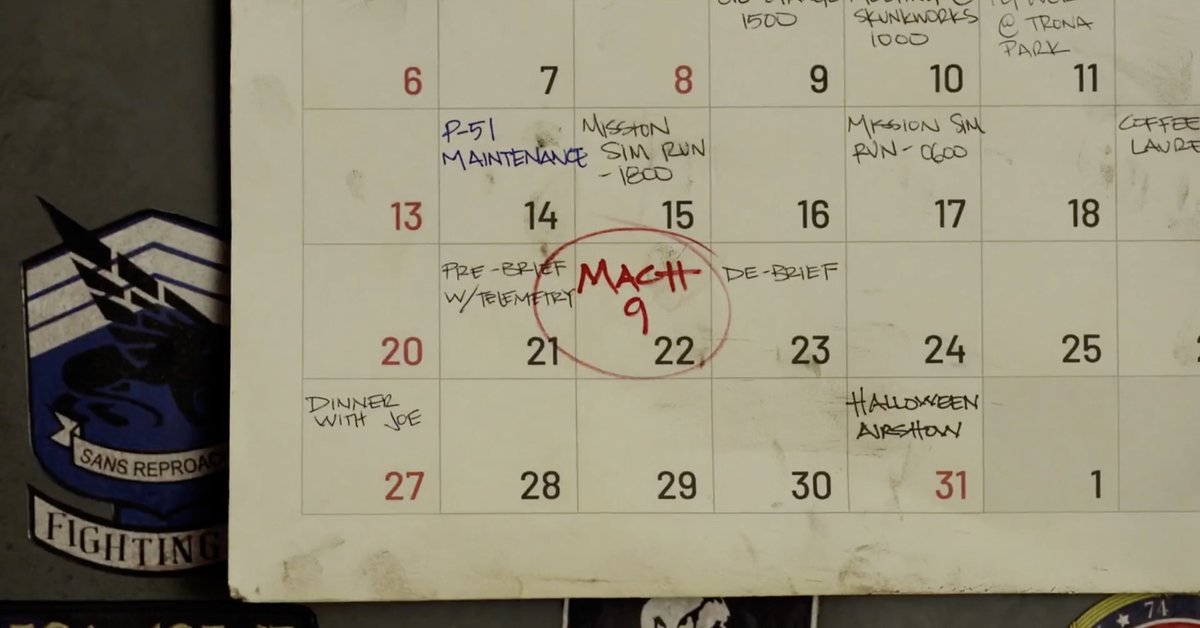 오늘 10월 20일인데 여기 탑건 매버릭 달력처럼 날짜가 맞아떨어지네요! 우리 10월 22일 화요일 탑건 매버릭의 첫 날이자 다크스타의 마지막 날(!!!)을 기념해요!!!

아니 근데 진짜 우리 장포대 31일 할로윈 에어쇼 못보셨겠구나...탑건 교관 발령 때문에ㅠㅠㅠ