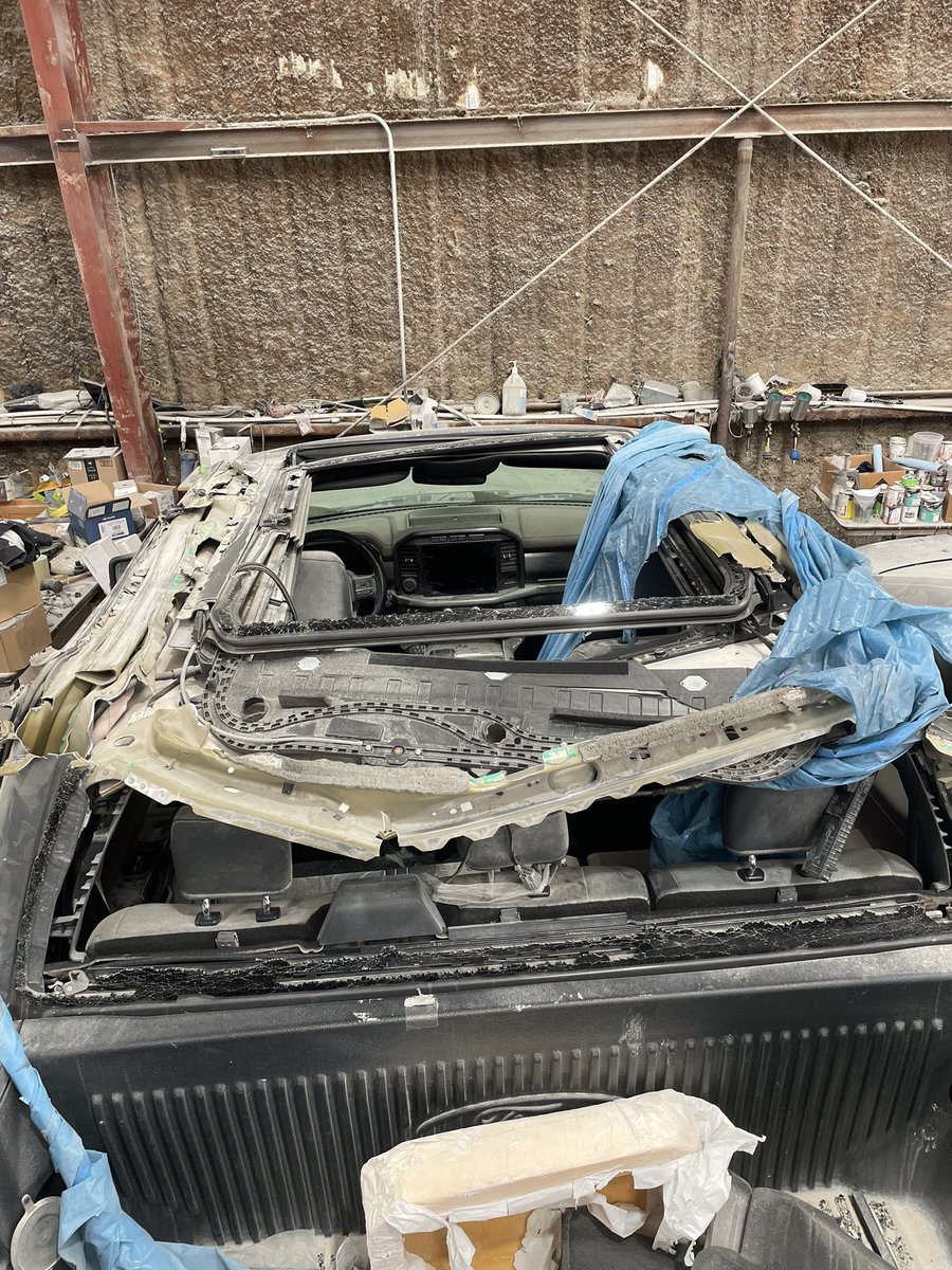 SelfStore4Me's tweet photo. Bought a truck today, gonna see if I can fix it up https://t.co/4FYbcM8MYR