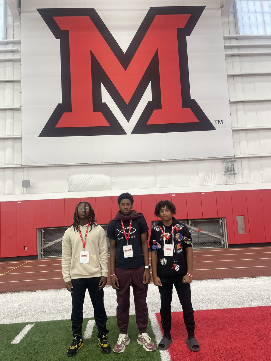 7tavienfox_'s tweet photo. Thank you to @MiamiOHFootball and @MiamiRedHawks for a great visit today! I am grateful to get an up close experience of what playing at the next level is like! @CRitterRaiderFB @LevarJohnson3 @PrepRedzoneIN @IndianaPreps @Indyrecruit_ @IndyWeOutHere @Bryan_Ault https://t.co/UMytfi2y4m