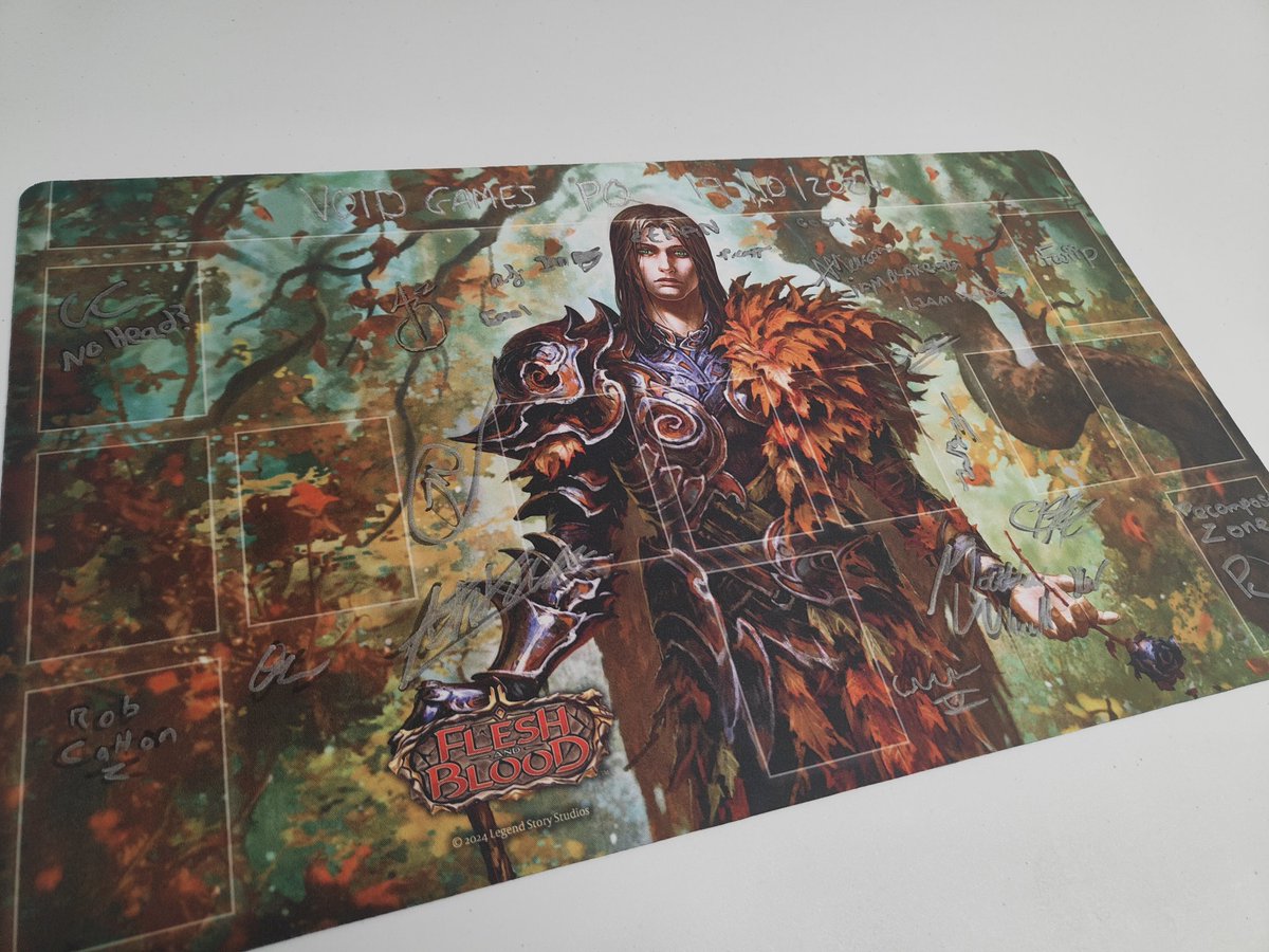 bigboss010's tweet photo. Absolutely cracker of a day. Congrats to Phil and Rob who topped the day. And for everyone who signed the Florian playmat to preserve the day in history.

Thanks to @GoAgainGamingAz, @Nairoz and @theredflash11 for helping this all fire off.

#voidgames #voidgamescrewe #LGS #FLGS https://t.co/XIYVRwECZb