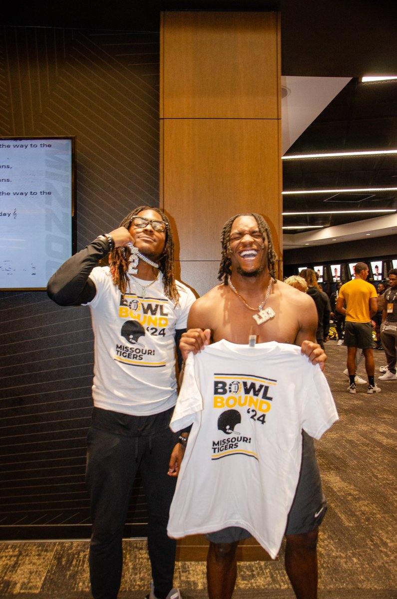 BowlSeason's tweet photo. @MizzouFootball IS GOING BOWLING 🔥 #BowlSeason 

#BowlSeason #MIZ #GoTigers #STP #MizzouMade #collegefootball #cfb #college #football https://t.co/7V8oGmF4pw