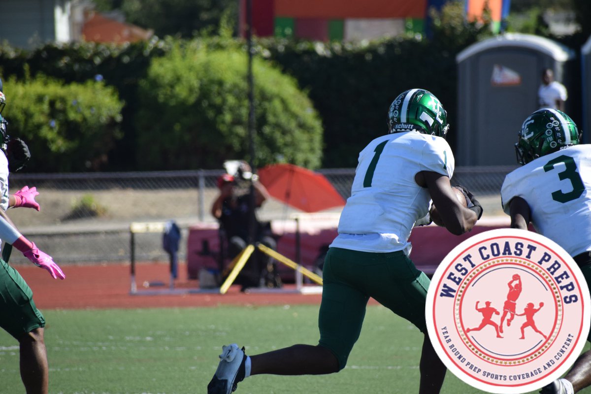 westcoastpreps_'s tweet photo. Scoop and Score!!

Senior Dameillo Bigbee scoops up a Salesian fumble, returning it 20 yards to the house!!

Gauchos score here on a punt return and fumble recovery, giving them a 14-7 lead with seven minutes left in the first quarter https://t.co/O8Wl5wo2IM