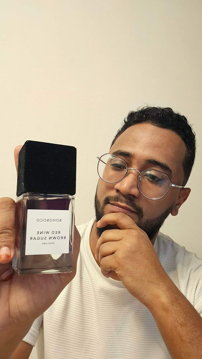 BDRPERFU's tweet photo. بوهو "بوكو " BOHOBOCO

تجربتي المثيرة والغريبة لواحد من عطور دار بوهوبوكو وهي دار عطور بولندية حديثة في صناعة العطور وأول عطر ليها كان في عام 2016 .
عطور تصميمها أنيق وجميل بتجي في عبوة 50 مل وواحد من أشهر عطورها هو :
 "RED WINE BROWN SUGAR " https://t.co/vVMkon3GRG