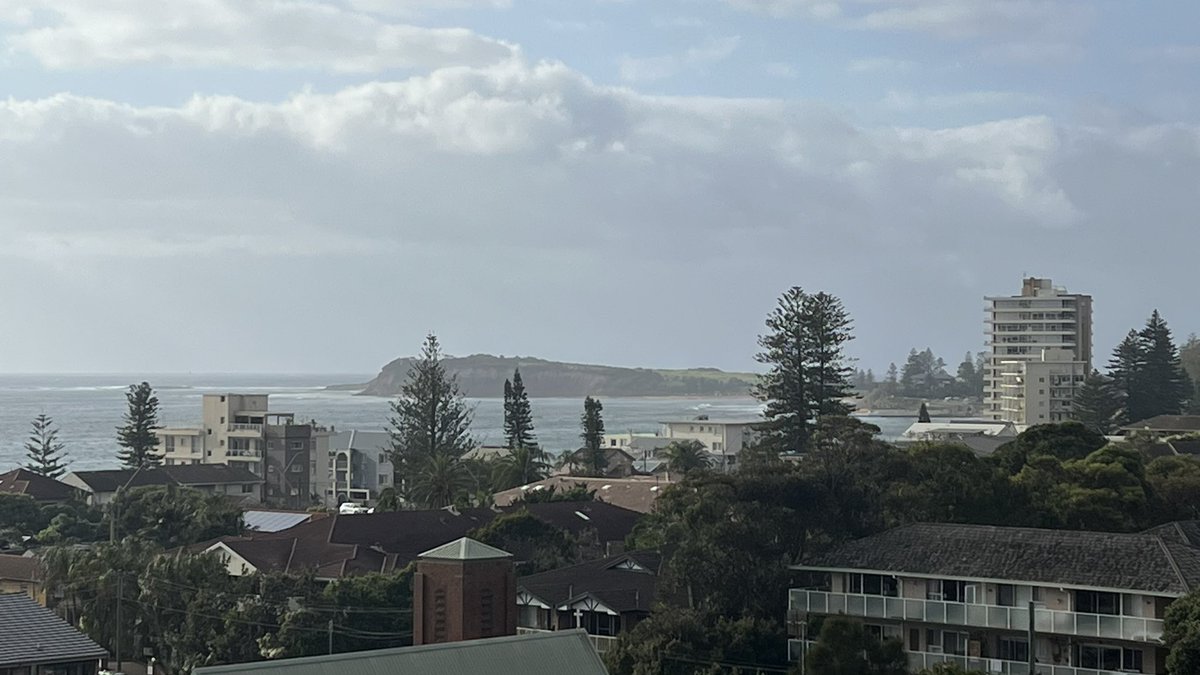 wapple15's tweet photo. A 2nd good morning with a brief appearance of ๐ค๏ธ๐
#Narrabeen #Collaroy #Longreef https://t.co/fPvNzPtG1H