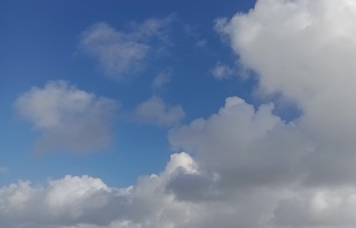 #FMSPAD 17/10 Dramatic clouds: I wouldn't pay for today's performance, but it was a lot less boring than the unbroken grey of the previous few days #FMS_DramaticClouds