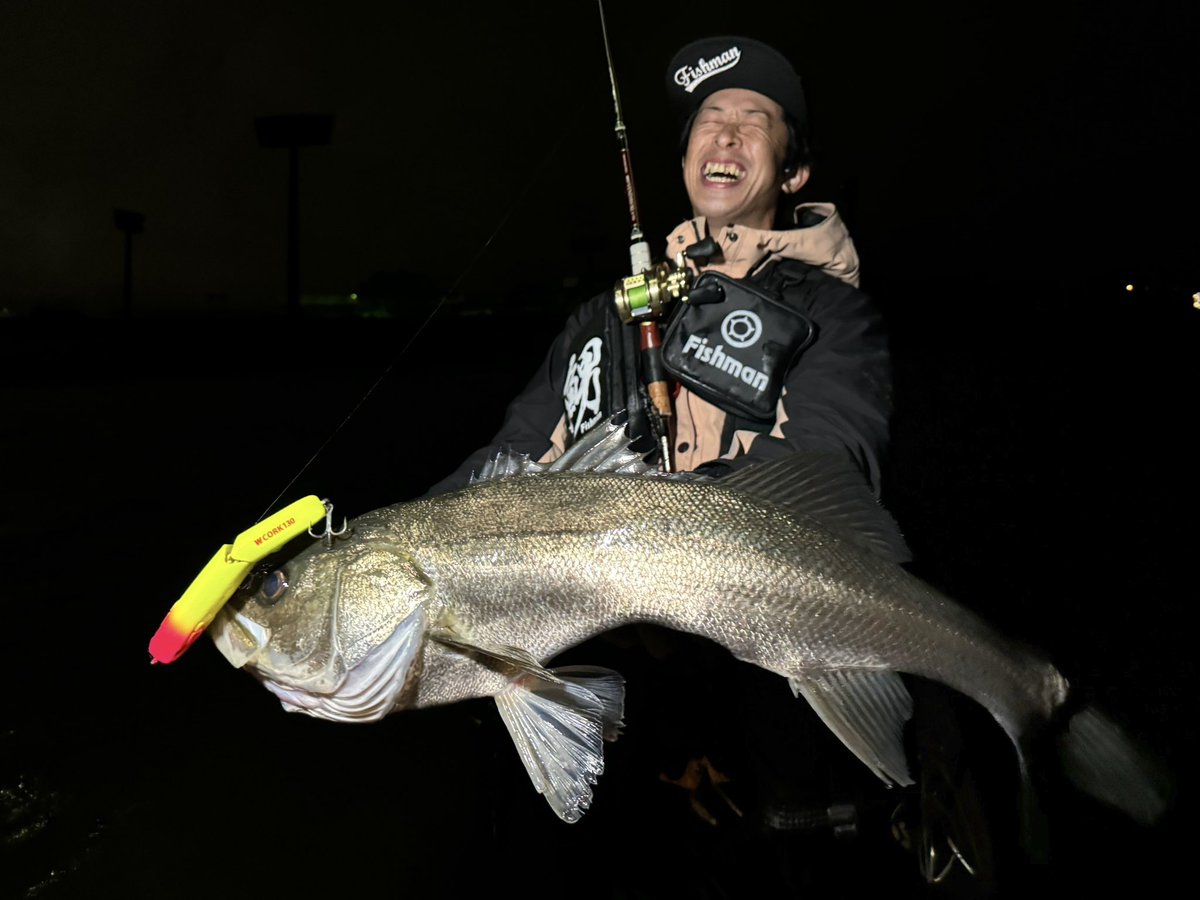 shinya_seabass's tweet photo. 現在、大分シーバスグランプリ参戦中!!WCORK130で良型2連発!!
詳しくはまた後程!!
#Fishman
#WCORK130 https://t.co/TwaBhHgkgz