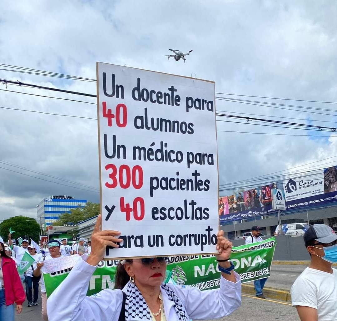chamanmistik's tweet photo. @ysuca91siete El #CASO #COSAVI está más fuerte que nunca y los @AfectadosCosavi están muy unidos apoyando la RECUPERACIÓN DE LOS AHORROS #EXPROPIADOS https://t.co/hKB1ioMBfI