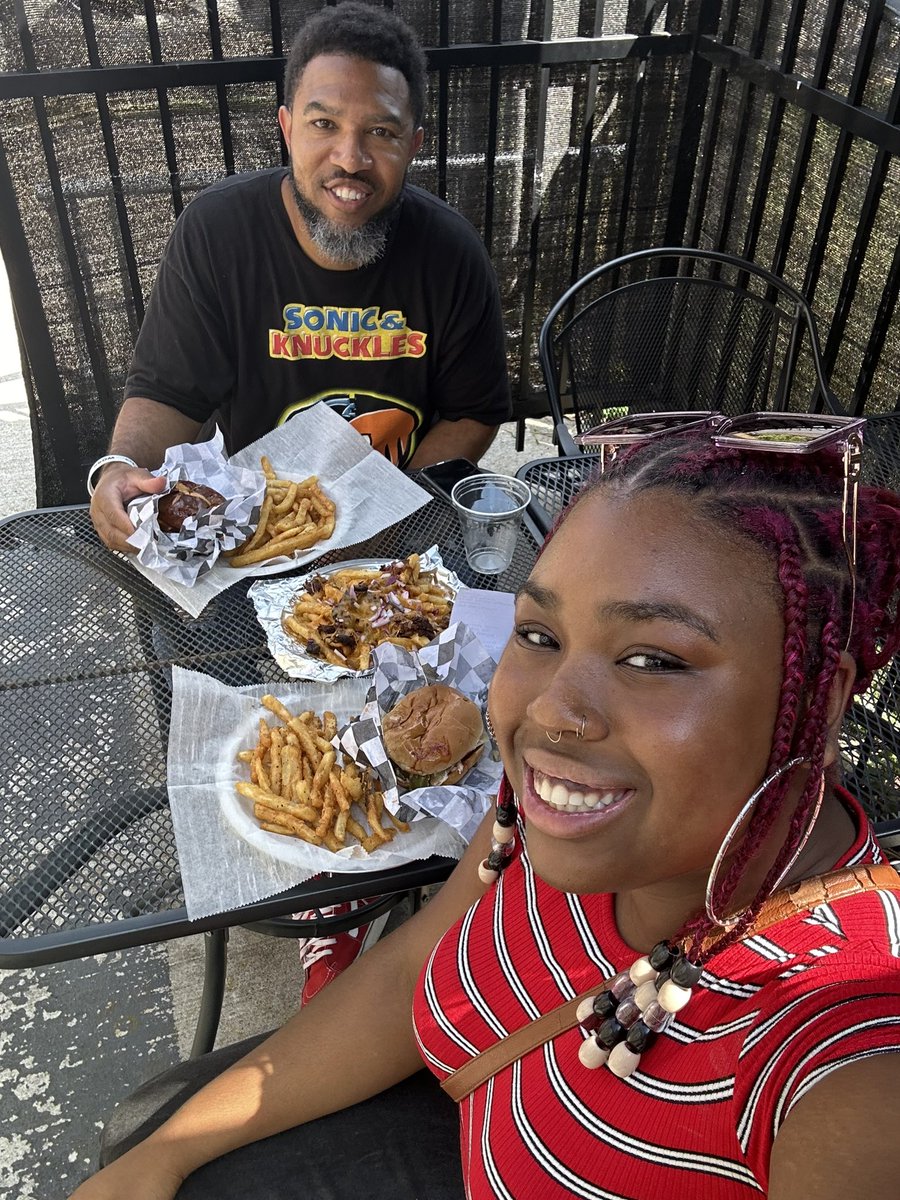 KDrama513's tweet photo. Happy 18th birthday to my daughter Naima! We officially now have 3 adults in our house. Such a joy to be around. She’s the 1 that kicked off parenthood for @ChardeJones &amp; I &amp; what a blessing she is. Excited to celebrate her 🎊 https://t.co/bBwv6ouPGc