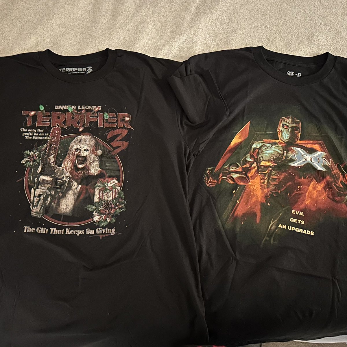 Cody_WMS's tweet image. Got a couple of amazing new shirts from both @frightrags and @cavitycolors! #newshirts #terrifier3 #jasonx
