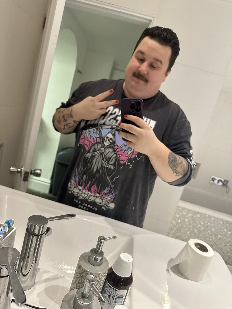 Dom ✌️ tweet media