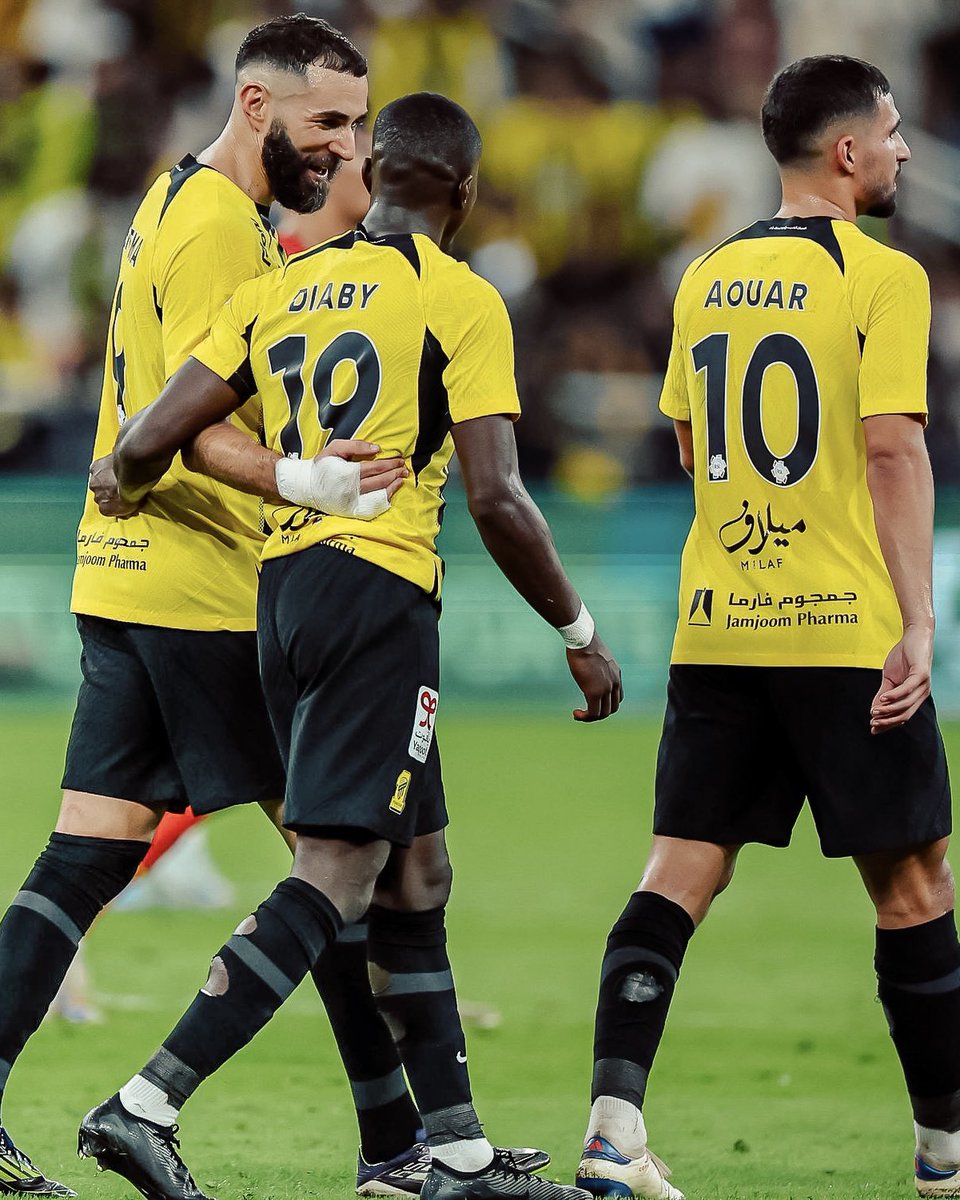 MoussaDiaby_19's tweet photo. A well deserved victory  + ➌ 💛🖤 Thanks to all the fans for the support, we keep pushing all together 🐅 #M19🌪️ https://t.co/WkaxOseY7V