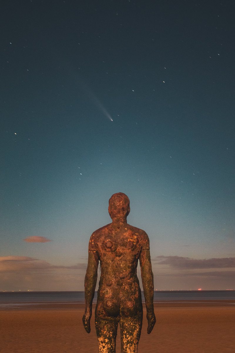 Comet C/2023 A3 (Tsuchinshan-ATLAS) seen from Crosby beach ☄️